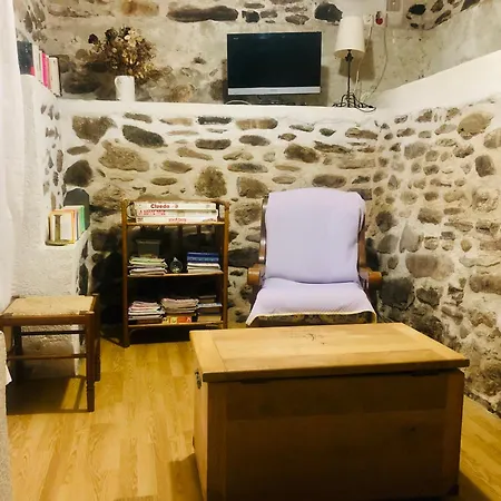 Le Nebuzon Holiday home Rosis