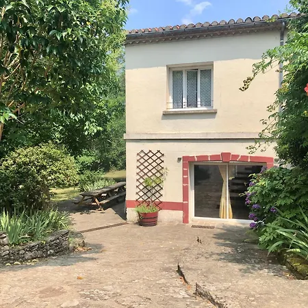 Le Nebuzon Holiday home *