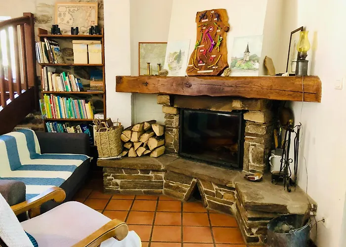 Le Nebuzon Casa de Férias *